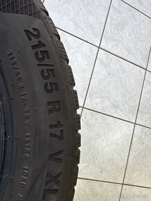 Predám zimné 2ks 215/55 R17 Continental - 3