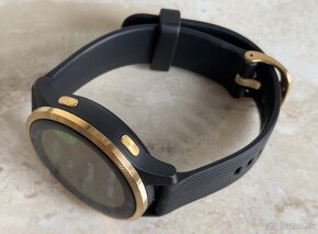 Garmin VENU, Black/Gold - 3