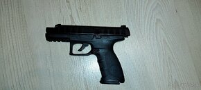 Airsoft Beretta APX CO2 - 3