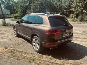 Volkswagen Touareg 3.0TDI R-line - 3