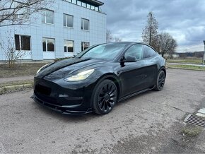 Tesla Model Y Performance - 3