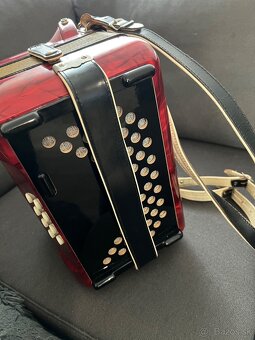 Heligonka Hohner club CF - 3