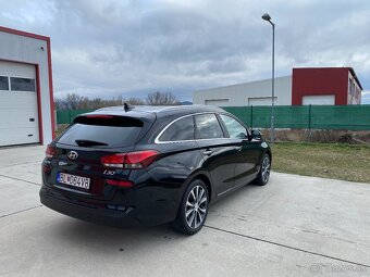 Hyundai i30 CW 1.6 CRDi 100kw 136ps Style - 3