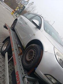 Rozpredám Opel Insignia..motor prevodovka už nemam - 3