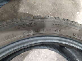 Dunlop zimné pneu255/40 R18 6 mm - 3