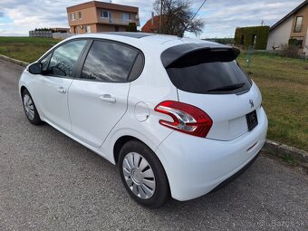 Predám-Peugeot 208 1,4 HDI 50kW, AUTOMAT,naj.53000km - 3