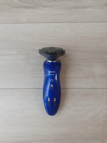 Holiaci strojček Philips shaver series 7000 - 3