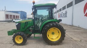 Traktor John Deere 4066R - 3