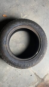 255/60R18 goodyear ultragrip - 3