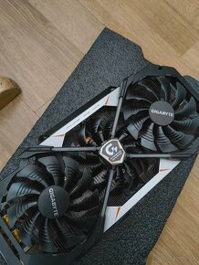 Gigabyte GTX 1080 Xtreme Gaming 8GB - 3