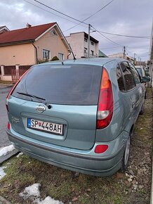 Nissan Almera Tino - 3