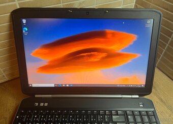 Dell E5520 / i5-2520M / 15.6" - 3