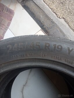 245/45R19 - 3