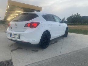 Predam Opel Astra J 1.7cdti 2013 - 3