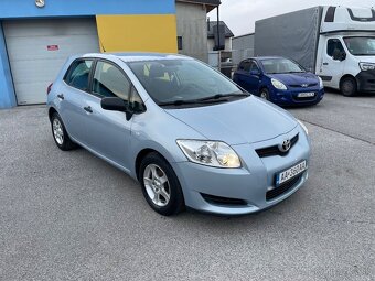 Toyota Auris 1.4 71kw benzin - 3