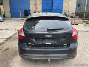 Ford Focus. MK3 1.6.tdci rv.2014 85kw cerna barva - 3