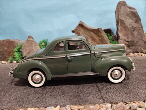 Prodám model 1:18 Ford Deluxe 1940 - 3