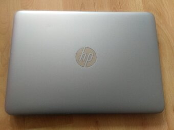 12" HP elitebook 820 g3/ Intel core i5 /8gb ram / ssd disk - 3