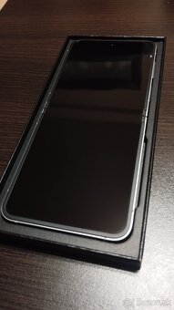 Samsung Galaxy Z Flip 6  - 256GB Silver - 3