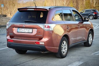 Mitsubishi Outlander - 3