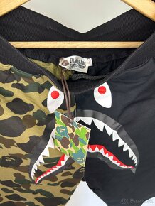 BAPE 1ST Camo Shark shorts - 3