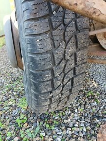 Iveco 6x Kola s pneu 195/75 R16C - 3