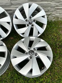 Originál alu disky Volkswagen Golf 8 R17 5x112 - 3