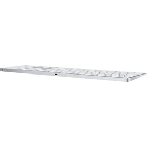 Apple magic keyboard SK - 3