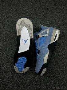 Nike Air Jordan 4 Retro "University Blue" - 3