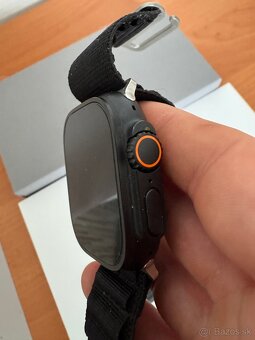 Apple Watch ultra 2 čierny titán - 3