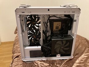 PC - Ryzen 9 7900X3D - RTX4070Ti  - 12GB Ssd - 64Gb Ram - 3