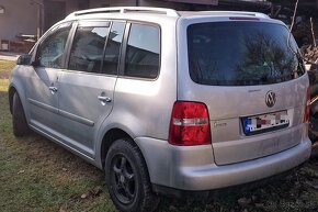 Volkswagen Touran - 3