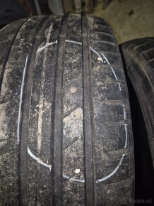 Pirelli P Zero 225/40 R18 DOT 1921 - 3