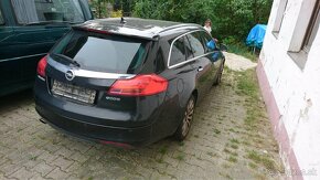 Opel Insignia sports tourer - 3