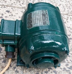 Motor 220V 180W - 3