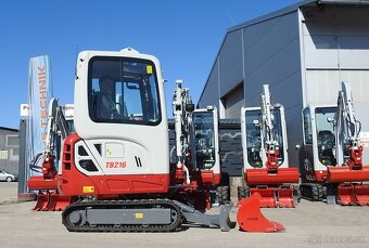 TAKEUCHI TB216 - cca 2 000kg - 3