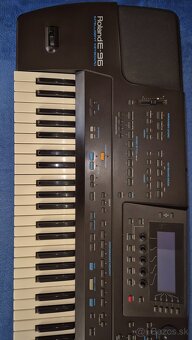 Roland E-96 + puzdro - 3