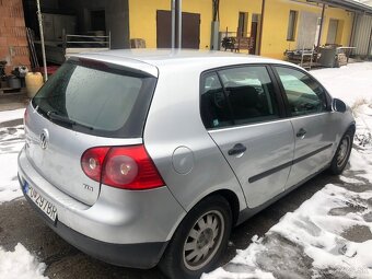 Predam vw golf 5 1.9tdi 77kw , rok vyroby 2005 - 3