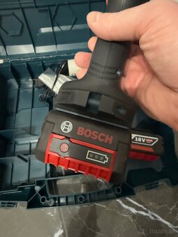 BOSCH uťahovačka 18V professional - 3