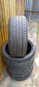 Predám letné pneu 225/40r18 - 3