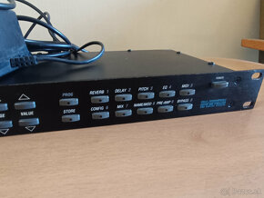 Alesis Quadraverb GT - 3