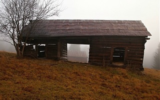 Demontáž , rozoberanie starých domov , hosp.budov, stodola - 3