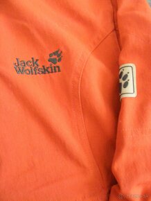 Dámska bunda Jack Wolfskin a košeľa Fitch - 3