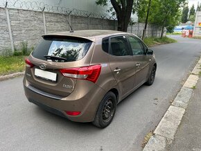 Hyundai ix20 1.6i 92kw 6rychl 1maj v ČR TOP VÝBAVA - 3