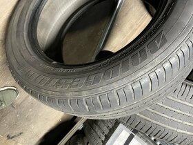 Bridgestone 255/55/r18 - 3