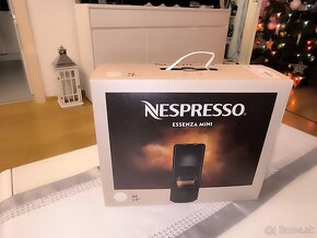 kávovar NESPRESSO Essenza mini - 3