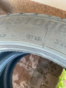 Bridgestone 245/45 r19 - 3