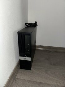 Kancelársky počítač HP RP5800 - 3