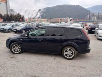 Ford Focus Kombi 2.0 TDCi Ghia - 3