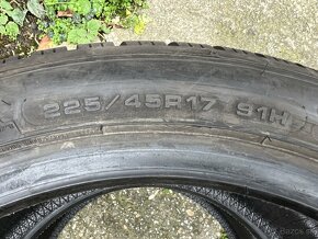 225/45 R17 zimné Dunlop 8mm - 3